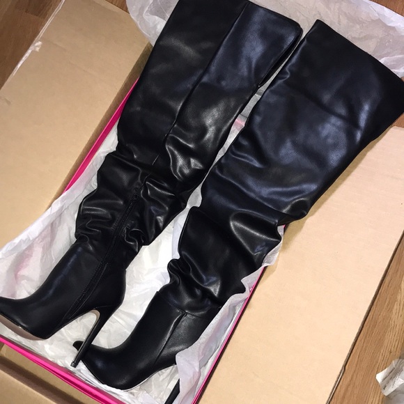 Boots - Picture 1 of 2